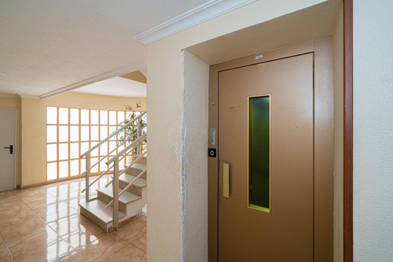 Casa Terra: 50 Meters From The